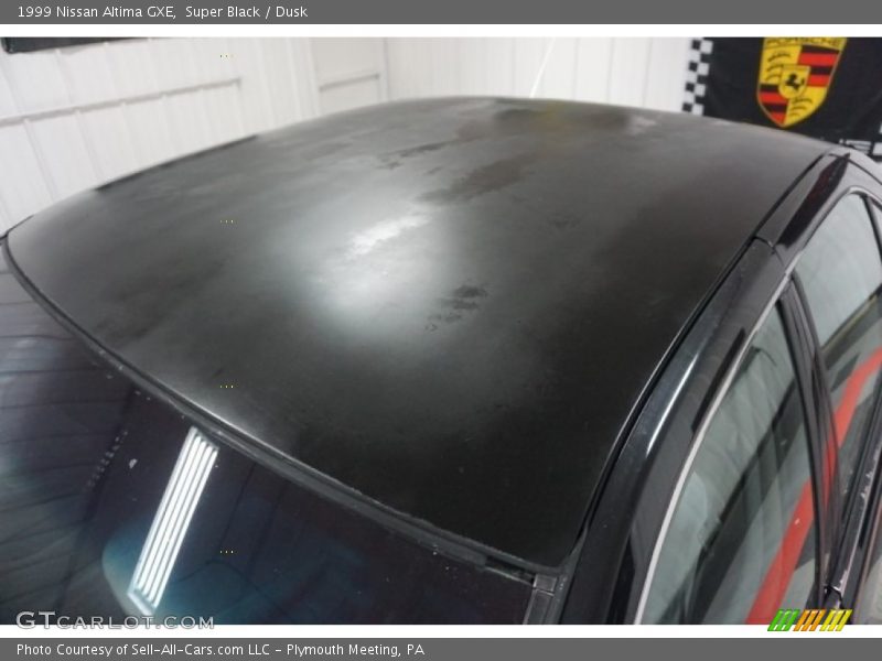 Super Black / Dusk 1999 Nissan Altima GXE