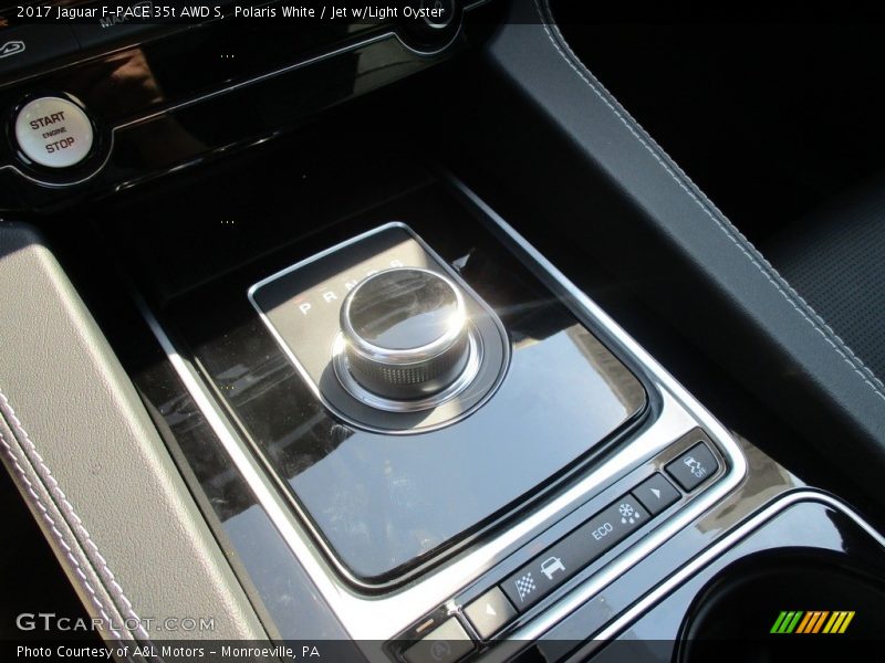 Polaris White / Jet w/Light Oyster 2017 Jaguar F-PACE 35t AWD S