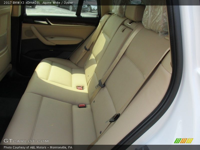 Alpine White / Oyster 2017 BMW X3 xDrive28i