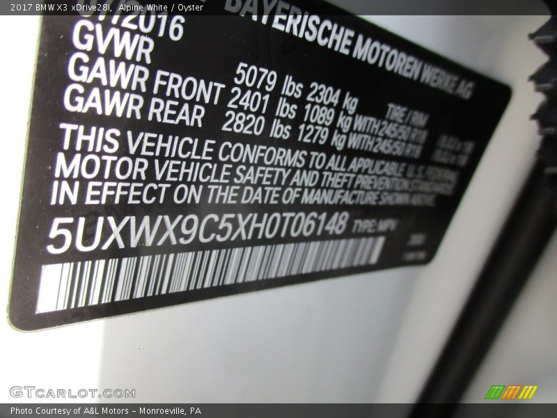 Alpine White / Oyster 2017 BMW X3 xDrive28i