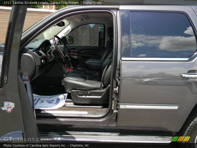 Galaxy Gray Metallic / Ebony/Ebony 2011 Cadillac Escalade Luxury