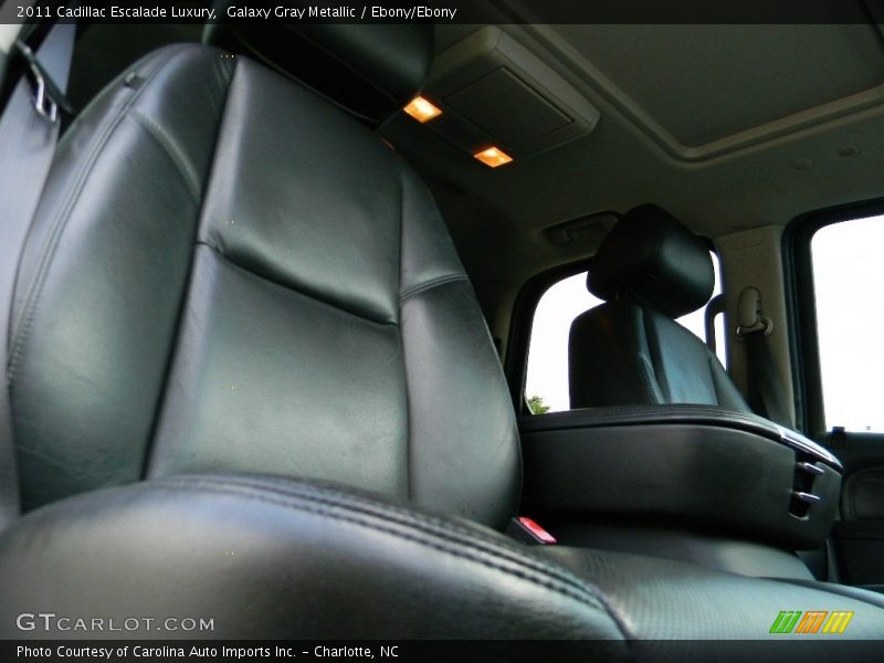 Galaxy Gray Metallic / Ebony/Ebony 2011 Cadillac Escalade Luxury