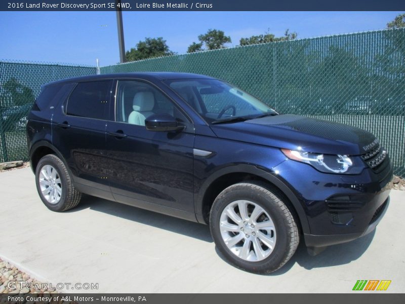 Loire Blue Metallic / Cirrus 2016 Land Rover Discovery Sport SE 4WD