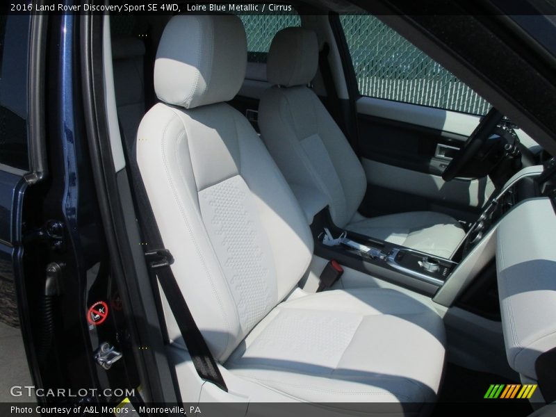 Loire Blue Metallic / Cirrus 2016 Land Rover Discovery Sport SE 4WD