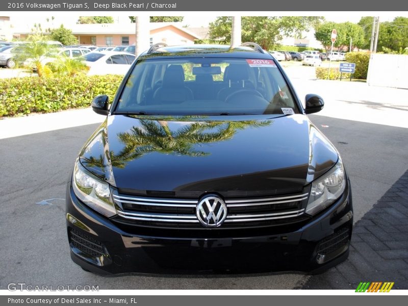 Deep Black Pearl / Charcoal 2016 Volkswagen Tiguan S