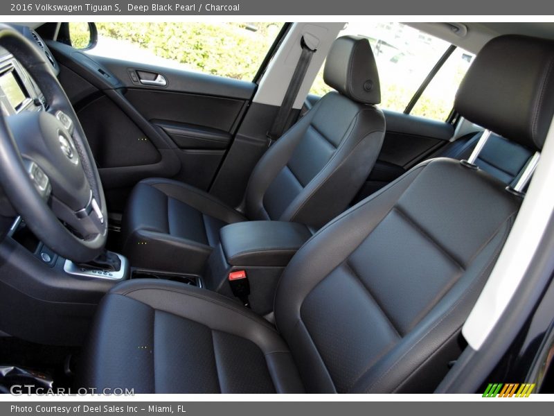 Deep Black Pearl / Charcoal 2016 Volkswagen Tiguan S