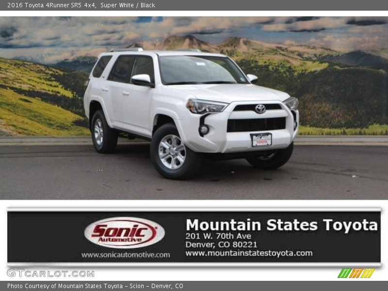 Super White / Black 2016 Toyota 4Runner SR5 4x4