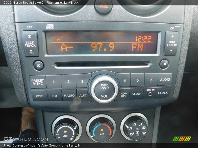 Phantom White / Black 2010 Nissan Rogue SL AWD