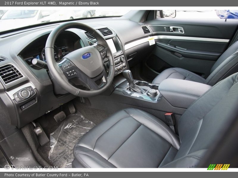 Magnetic / Ebony Black 2017 Ford Explorer XLT 4WD
