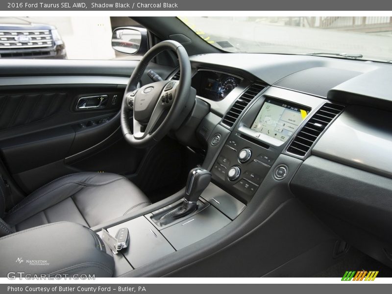 Shadow Black / Charcoal Black 2016 Ford Taurus SEL AWD