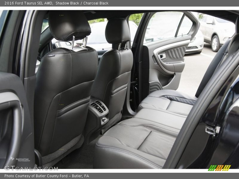 Shadow Black / Charcoal Black 2016 Ford Taurus SEL AWD