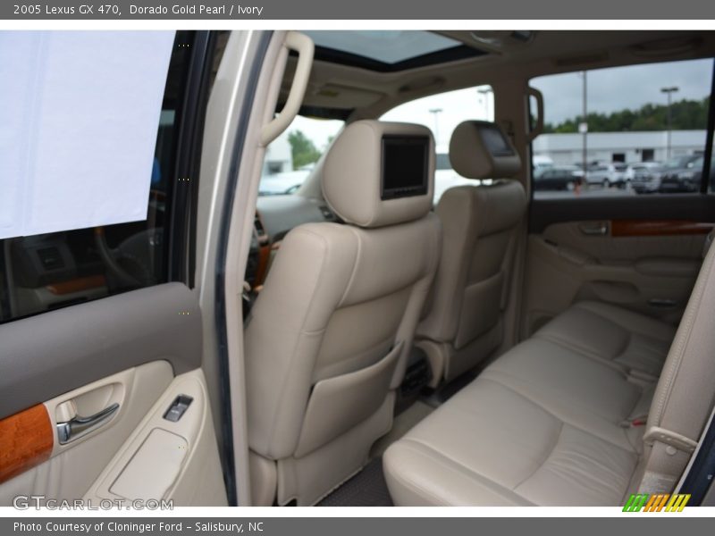 Dorado Gold Pearl / Ivory 2005 Lexus GX 470