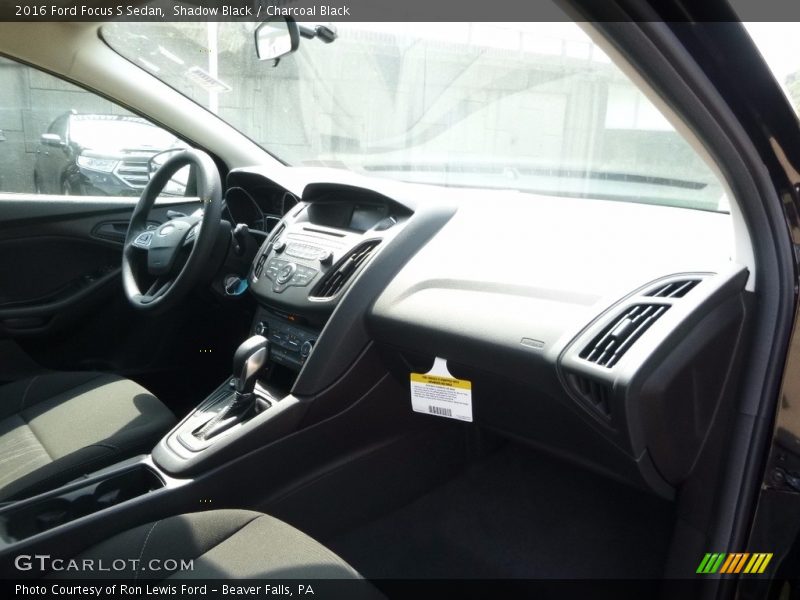 Shadow Black / Charcoal Black 2016 Ford Focus S Sedan