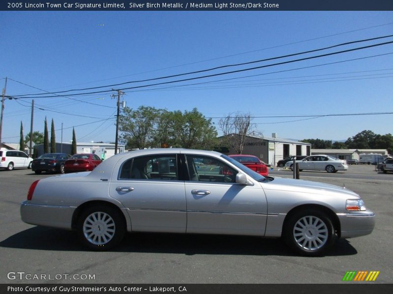 Silver Birch Metallic / Medium Light Stone/Dark Stone 2005 Lincoln Town Car Signature Limited