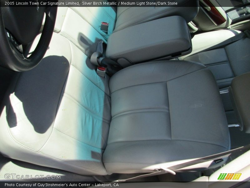 Silver Birch Metallic / Medium Light Stone/Dark Stone 2005 Lincoln Town Car Signature Limited