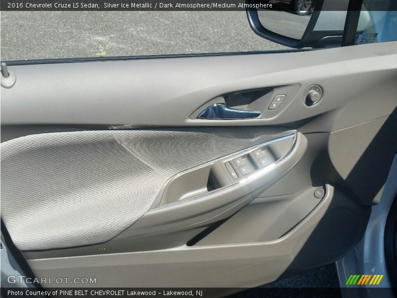 Silver Ice Metallic / Dark Atmosphere/Medium Atmosphere 2016 Chevrolet Cruze LS Sedan