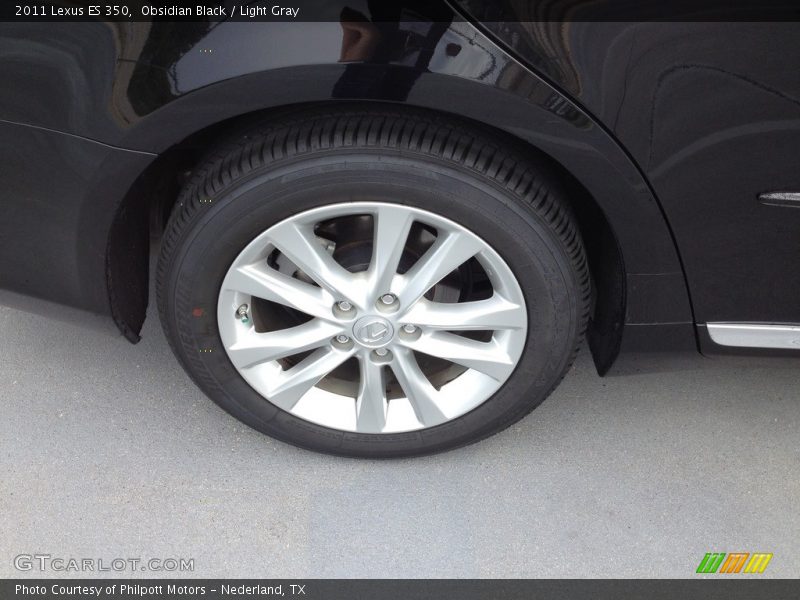 Obsidian Black / Light Gray 2011 Lexus ES 350