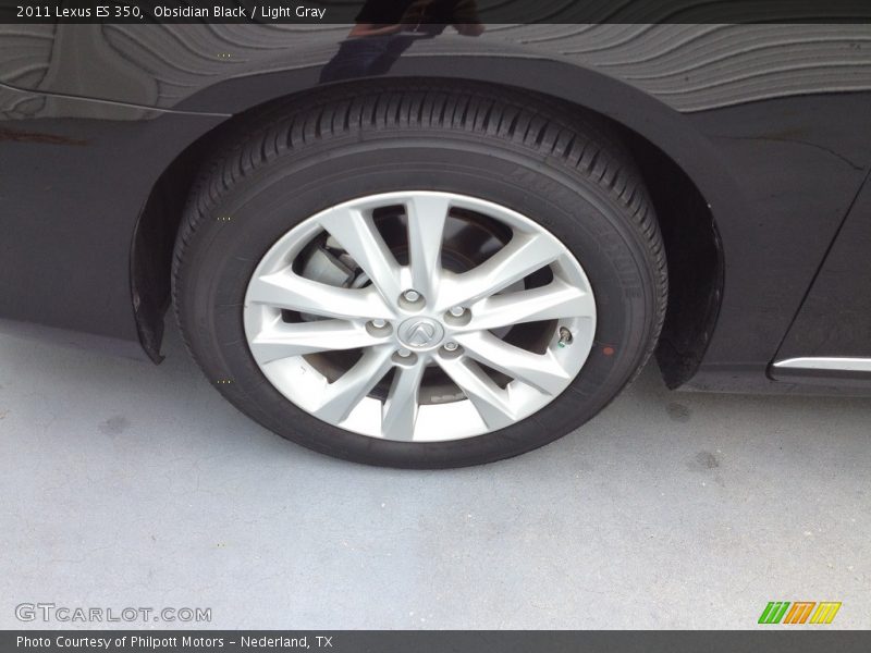 Obsidian Black / Light Gray 2011 Lexus ES 350