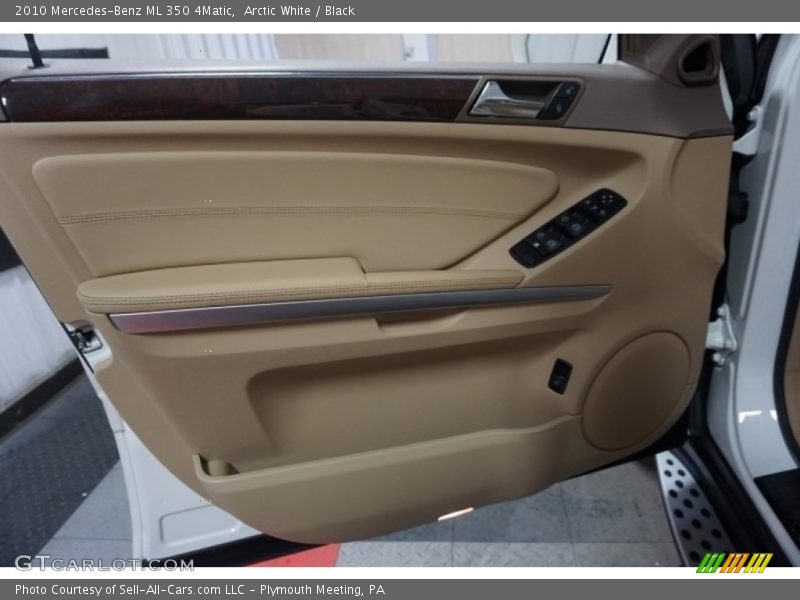 Arctic White / Black 2010 Mercedes-Benz ML 350 4Matic