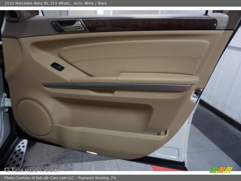 Arctic White / Black 2010 Mercedes-Benz ML 350 4Matic