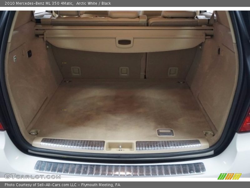 Arctic White / Black 2010 Mercedes-Benz ML 350 4Matic