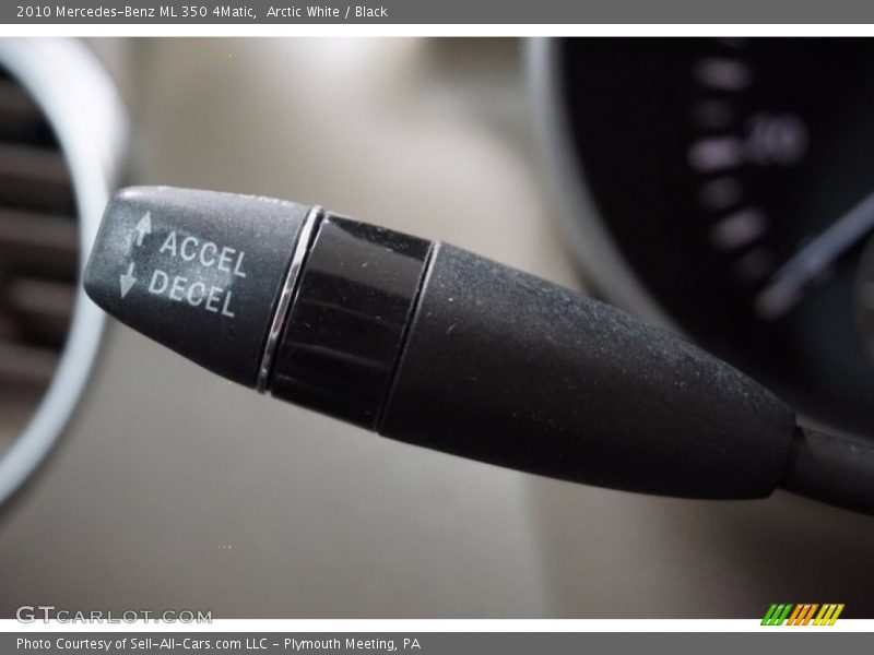 Arctic White / Black 2010 Mercedes-Benz ML 350 4Matic