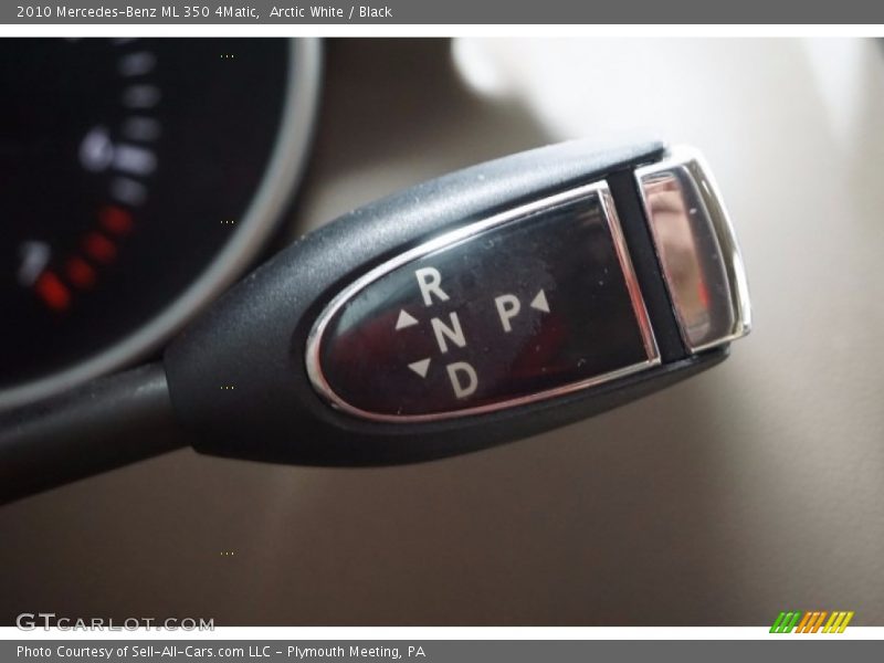 Arctic White / Black 2010 Mercedes-Benz ML 350 4Matic