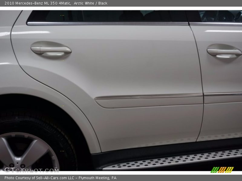 Arctic White / Black 2010 Mercedes-Benz ML 350 4Matic