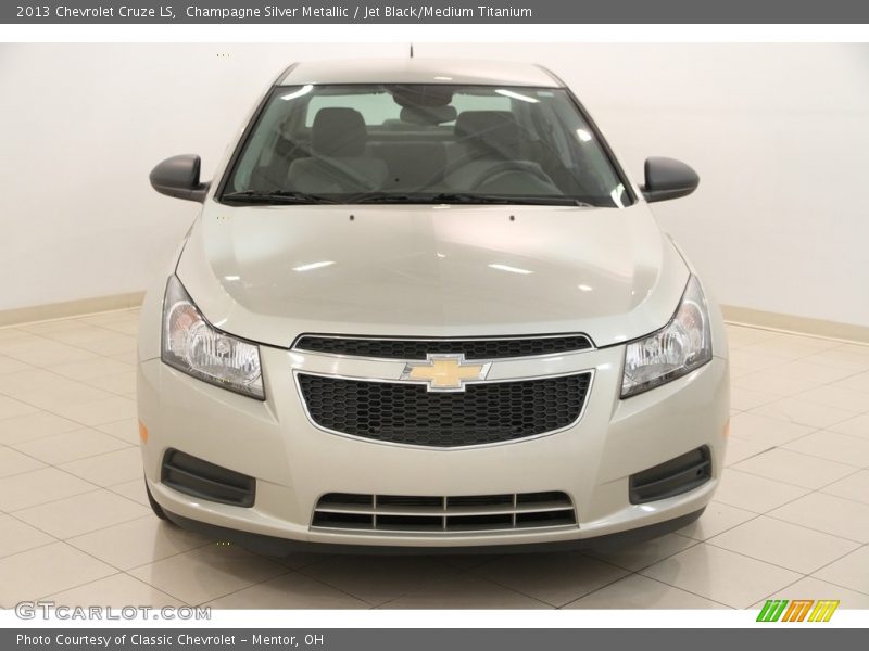 Champagne Silver Metallic / Jet Black/Medium Titanium 2013 Chevrolet Cruze LS