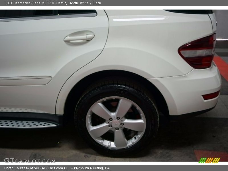 Arctic White / Black 2010 Mercedes-Benz ML 350 4Matic