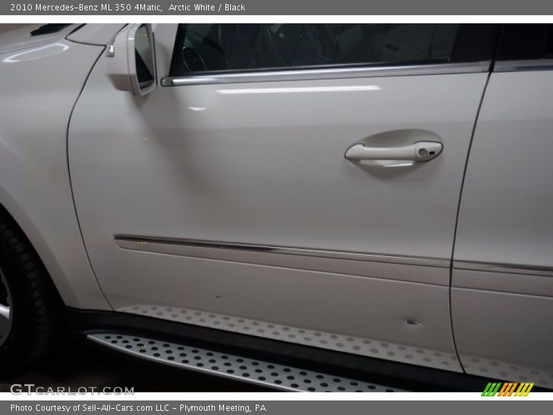 Arctic White / Black 2010 Mercedes-Benz ML 350 4Matic
