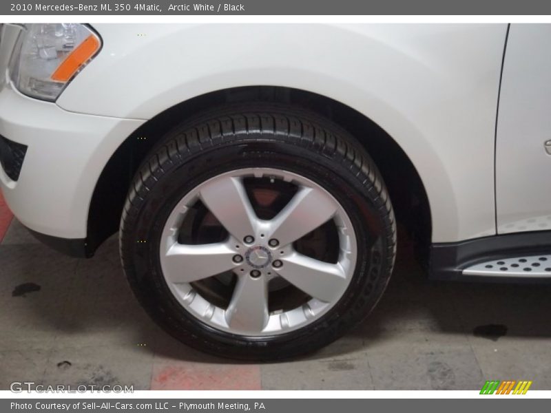 Arctic White / Black 2010 Mercedes-Benz ML 350 4Matic