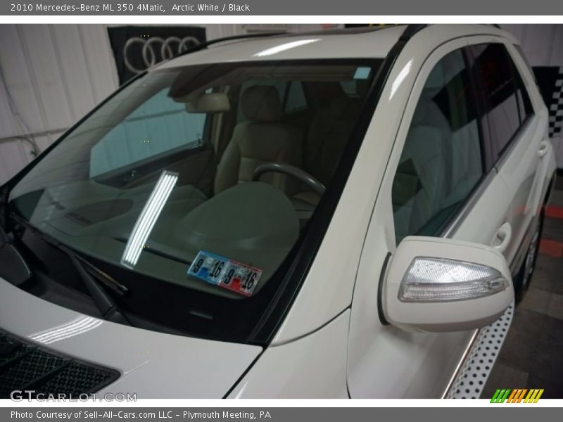 Arctic White / Black 2010 Mercedes-Benz ML 350 4Matic