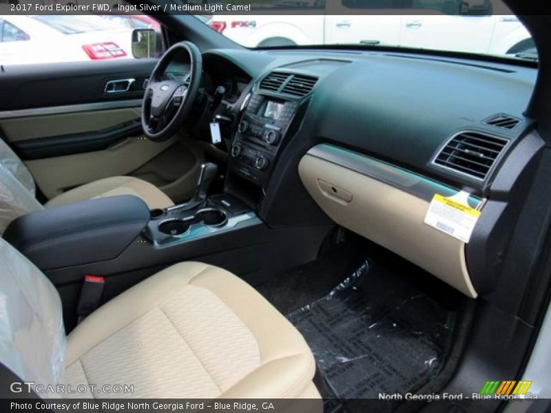 Ingot Silver / Medium Light Camel 2017 Ford Explorer FWD