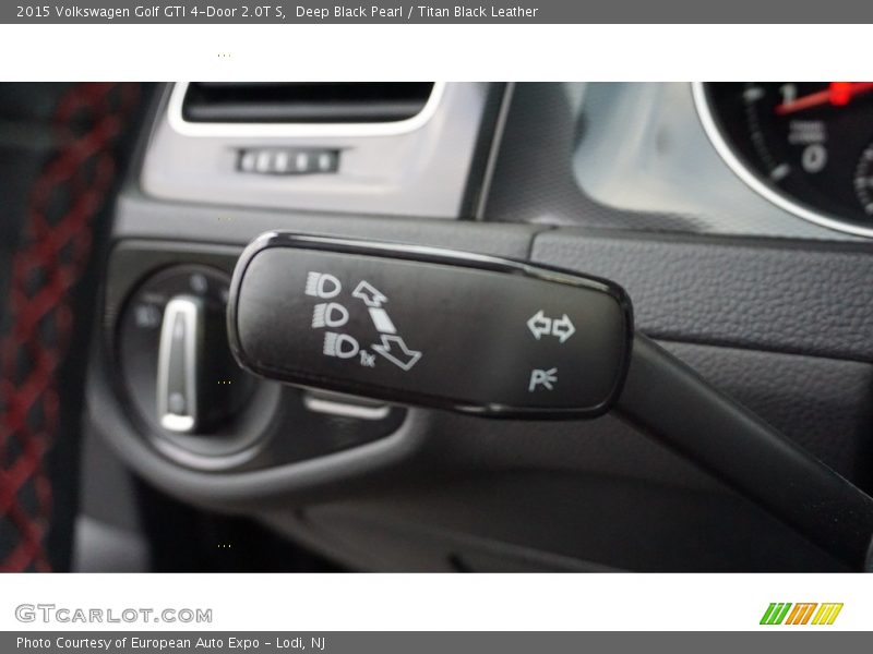 Deep Black Pearl / Titan Black Leather 2015 Volkswagen Golf GTI 4-Door 2.0T S