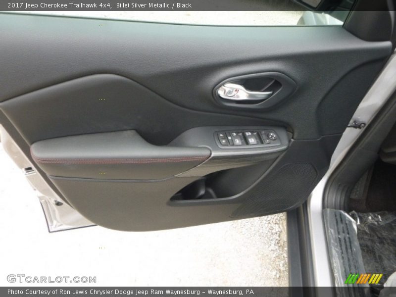 Billet Silver Metallic / Black 2017 Jeep Cherokee Trailhawk 4x4