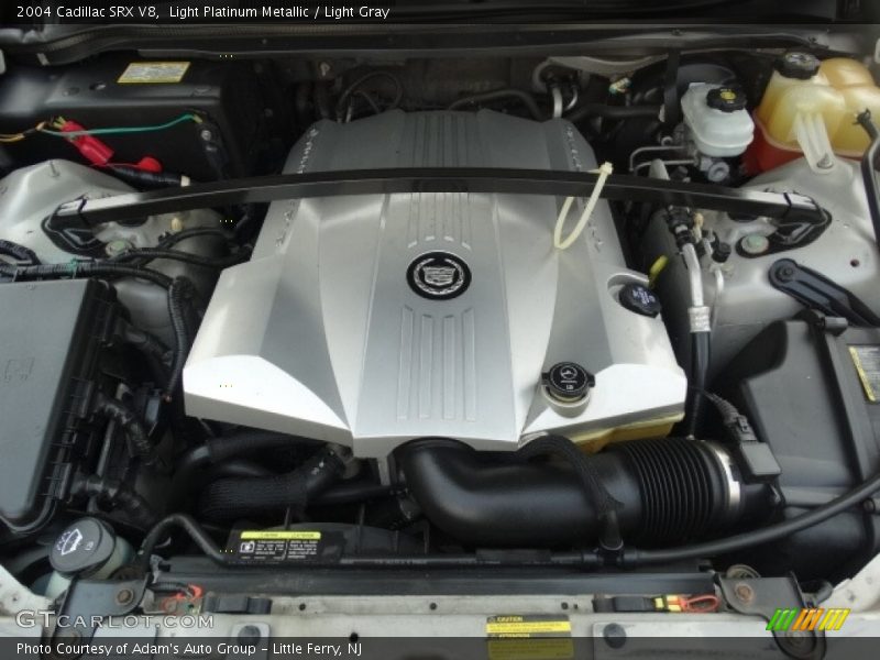 Light Platinum Metallic / Light Gray 2004 Cadillac SRX V8