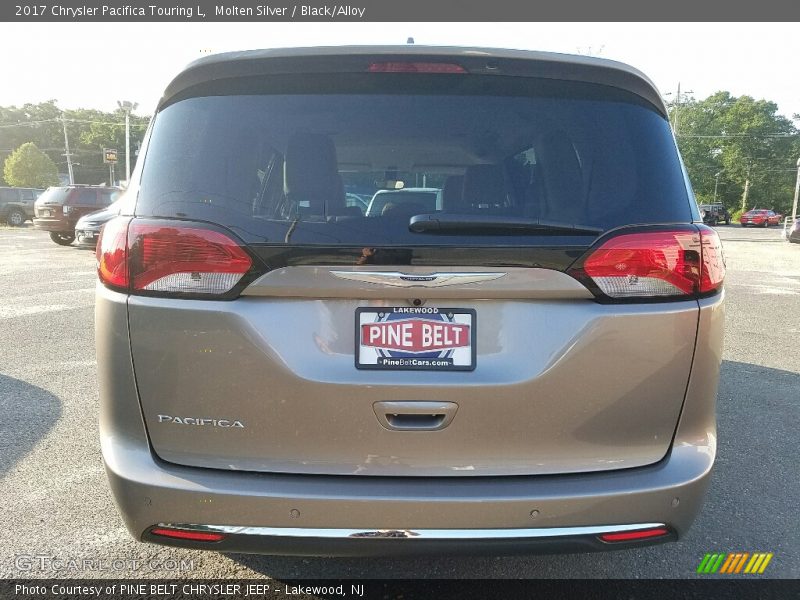 Molten Silver / Black/Alloy 2017 Chrysler Pacifica Touring L