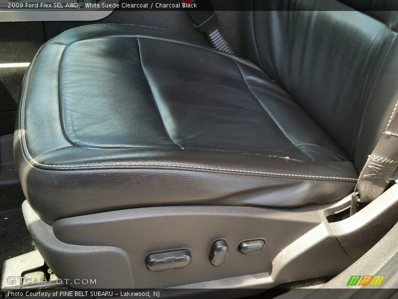 White Suede Clearcoat / Charcoal Black 2009 Ford Flex SEL AWD