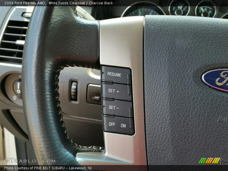 White Suede Clearcoat / Charcoal Black 2009 Ford Flex SEL AWD