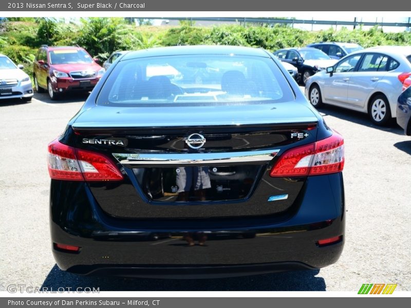 Super Black / Charcoal 2013 Nissan Sentra S