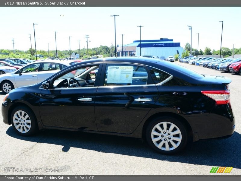 Super Black / Charcoal 2013 Nissan Sentra S