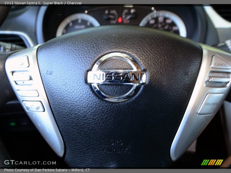 Super Black / Charcoal 2013 Nissan Sentra S