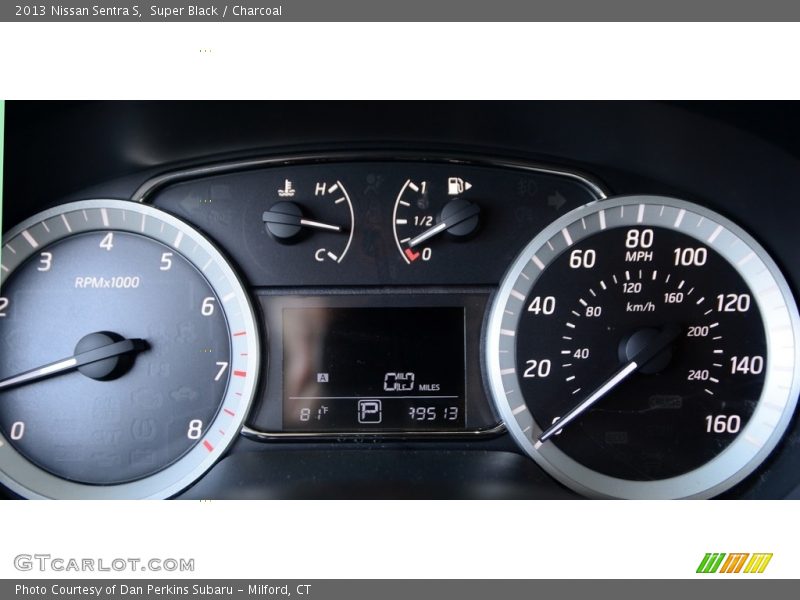 Super Black / Charcoal 2013 Nissan Sentra S