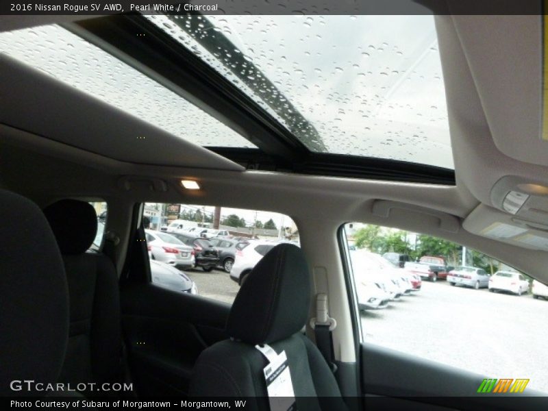 Pearl White / Charcoal 2016 Nissan Rogue SV AWD
