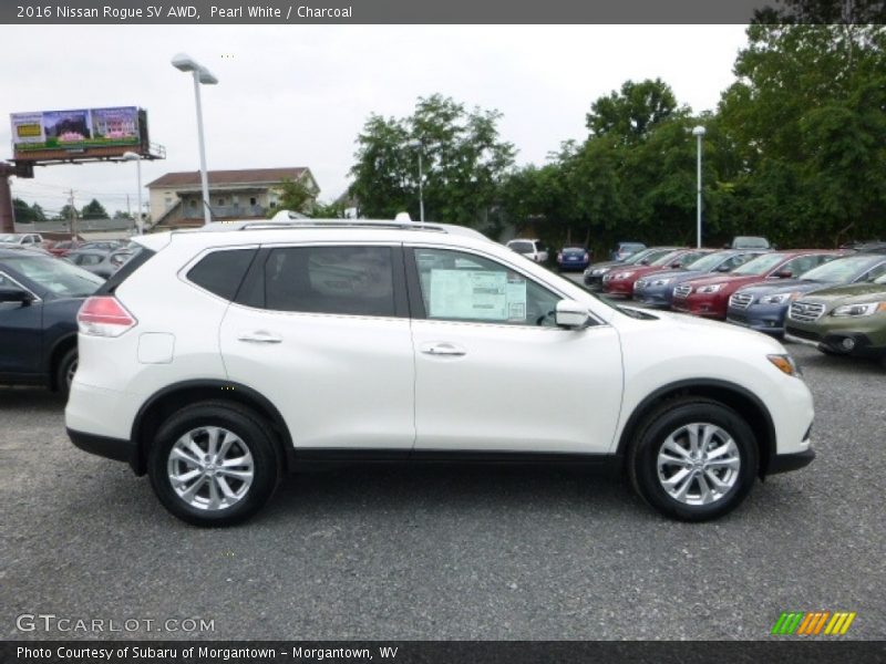 Pearl White / Charcoal 2016 Nissan Rogue SV AWD