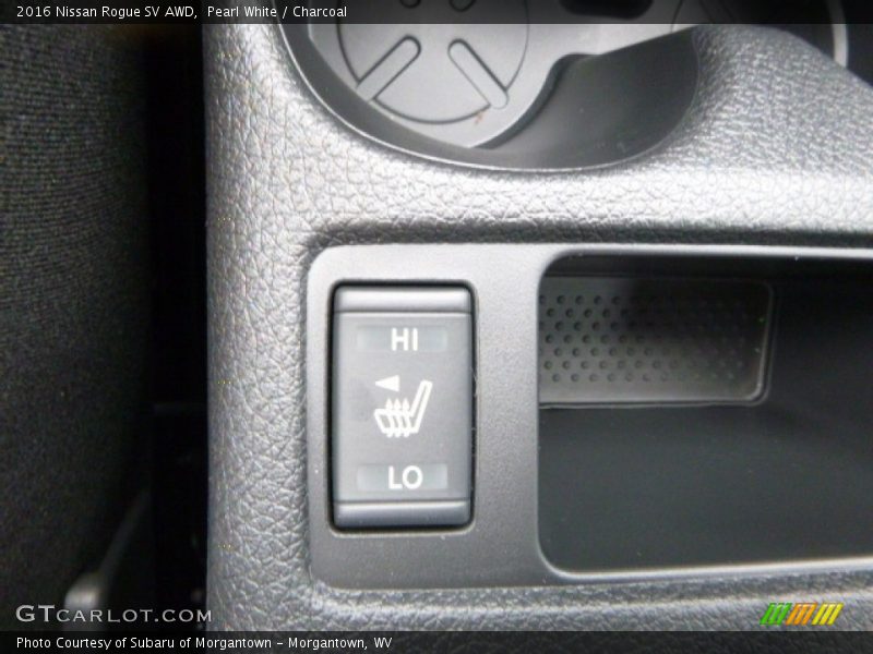 Pearl White / Charcoal 2016 Nissan Rogue SV AWD