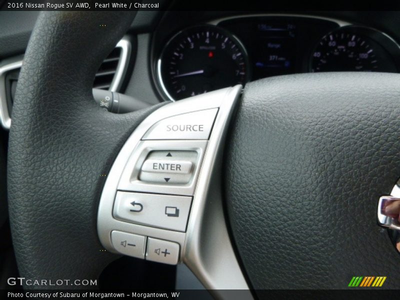 Pearl White / Charcoal 2016 Nissan Rogue SV AWD