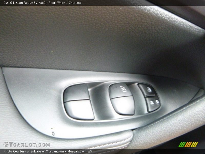 Pearl White / Charcoal 2016 Nissan Rogue SV AWD