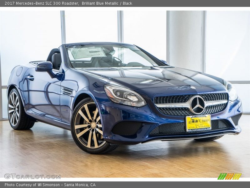 Front 3/4 View of 2017 SLC 300 Roadster